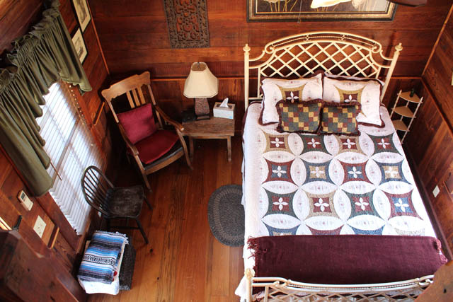 Silver Sycamore Bed & Breakfast 